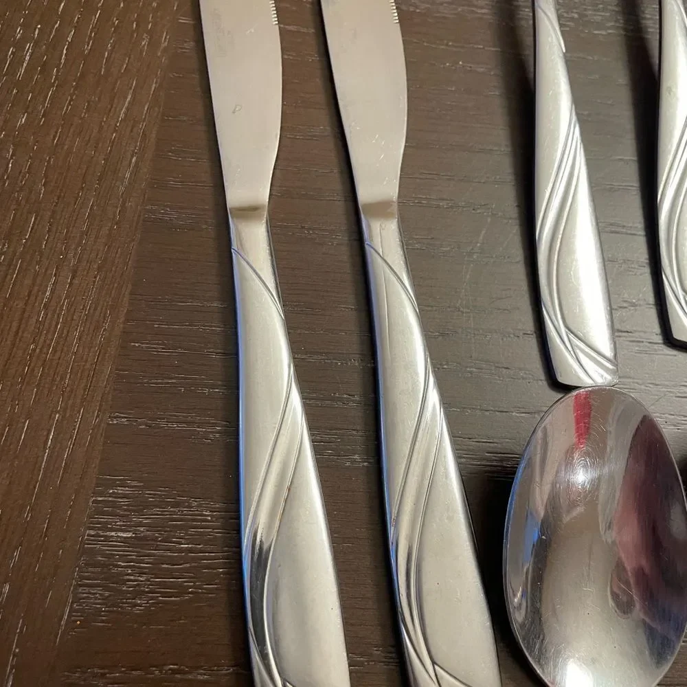 Cambridge Mercado Sand Extra Flatware Pieces